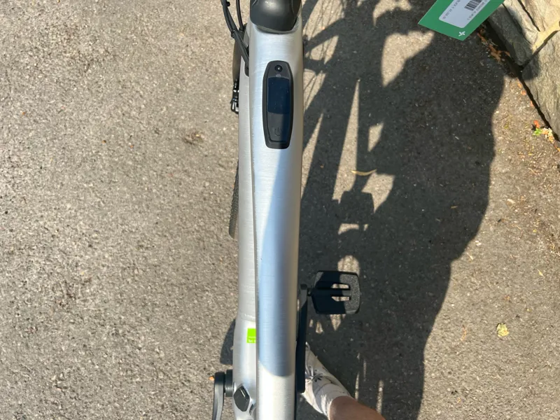 Specialized VADO SL 5.0 BRUSHED ALUMINUM/BLACK REFLECTIVE Small 2022 Paint Chip-1